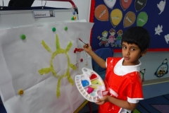 Tuesday 25th May 2021/ Colour fun with paint (Arabic Activity)
