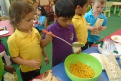 Charity Day (Arabic Activity) Reception Classes 15-03-2016